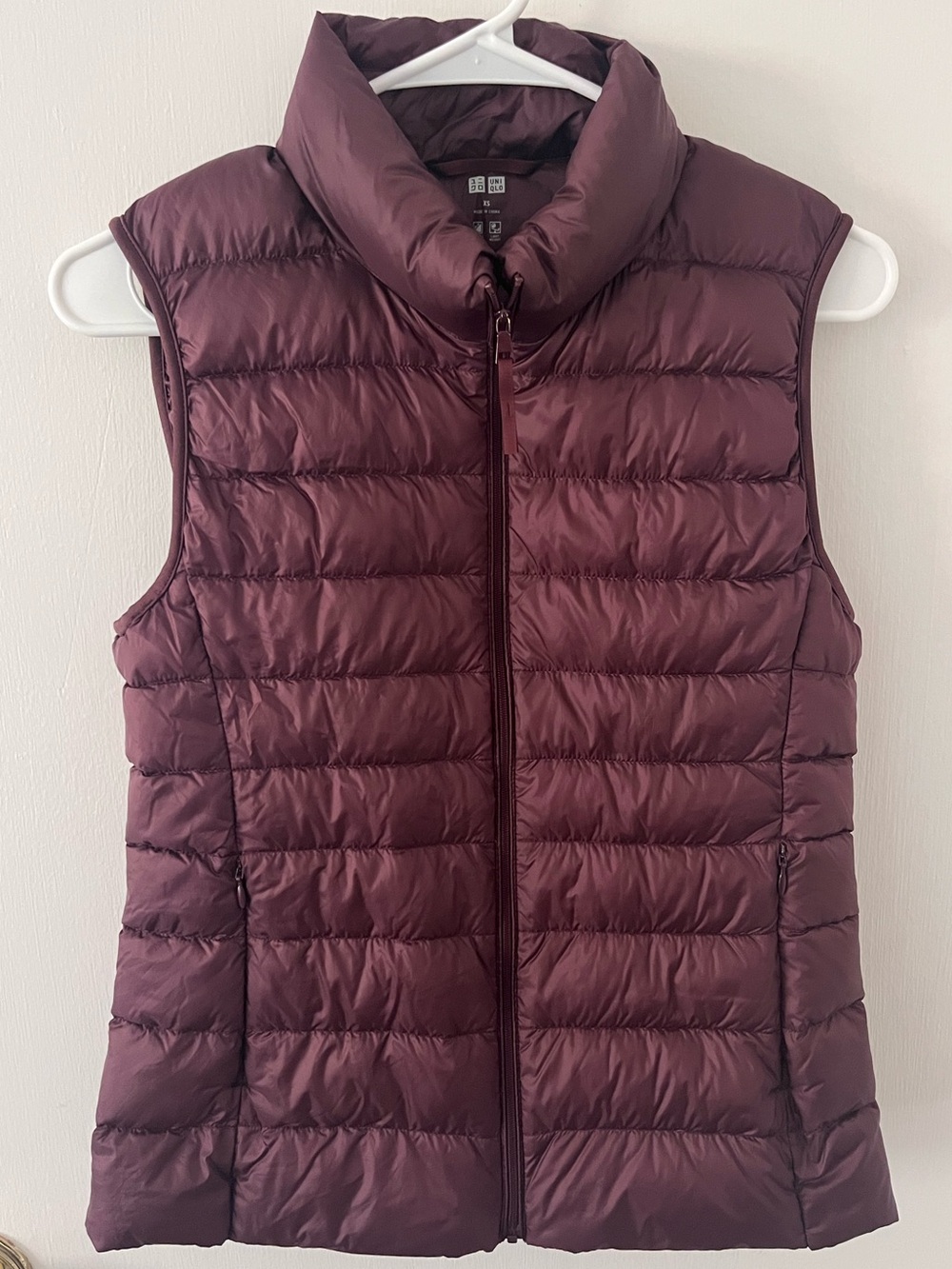 Uniqlo Ultra Light Puffer Vest Burgundy Purple Packable Granola Gorpcore XS